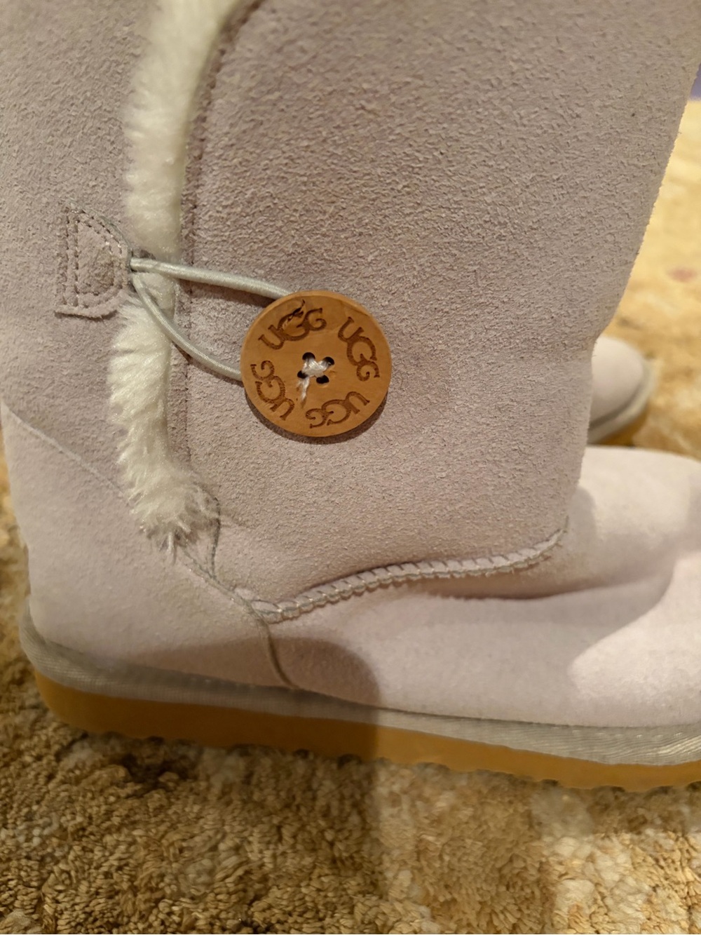 UGG women's Bailey Button ii Suede Shearling Boots in Light Gray women's 9 EUC - Picture 2 of 9